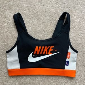 new nike sports bra